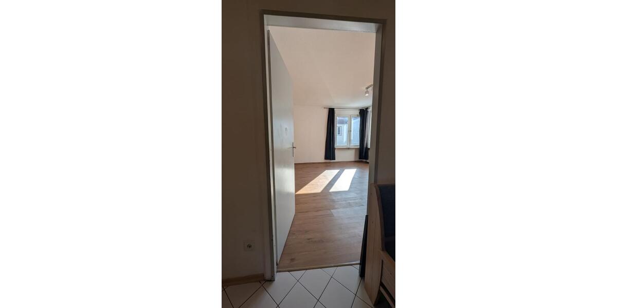 Erdgeschoßwohnung Steimel - 2 Zimmer, 81 m&sup2;, 520&euro; | Angebot:25415284
