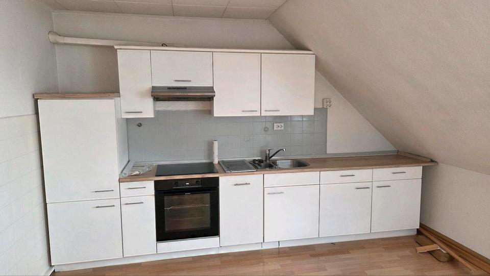 Dachgeschoßwohnung Bendorf - 3 Zimmer, 75 m&sup2;, 650&euro; | Angebot:25755122