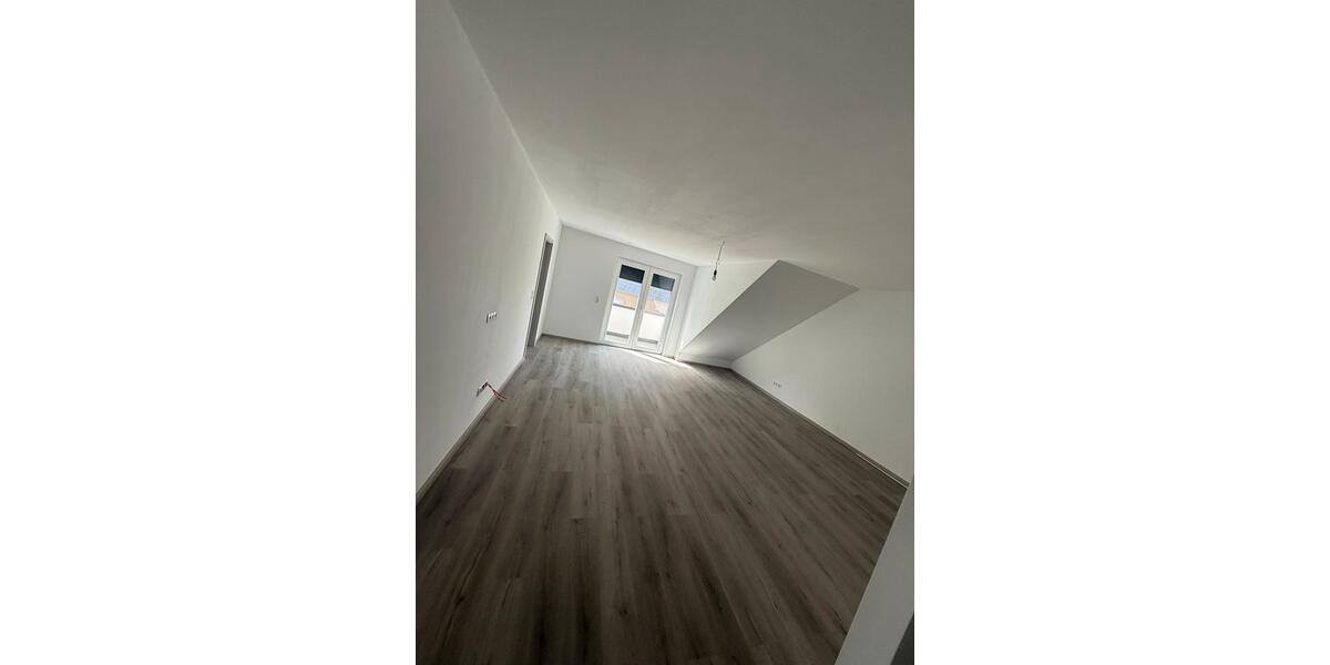 Etagenwohnung Neuwied Block - 3 Zimmer, 96 m&sup2;, 1.100&euro; | Angebot:26357961