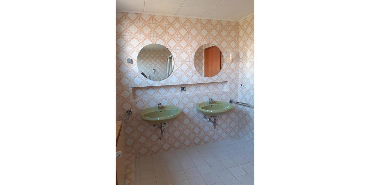 Etagenwohnung Sankt Katharinen - 2 Zimmer, 75 m&sup2;, 400&euro; | Angebot:26004331