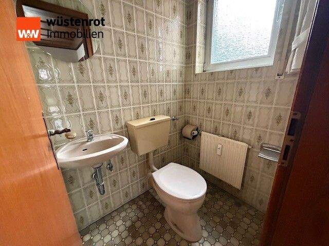 Mehrfamilienhaus, Wohnhaus Neuwied / Niederbieber Niederbieber - 7 Zimmer, 210 m&sup2;, 398.000&euro; | Angebot:25668591