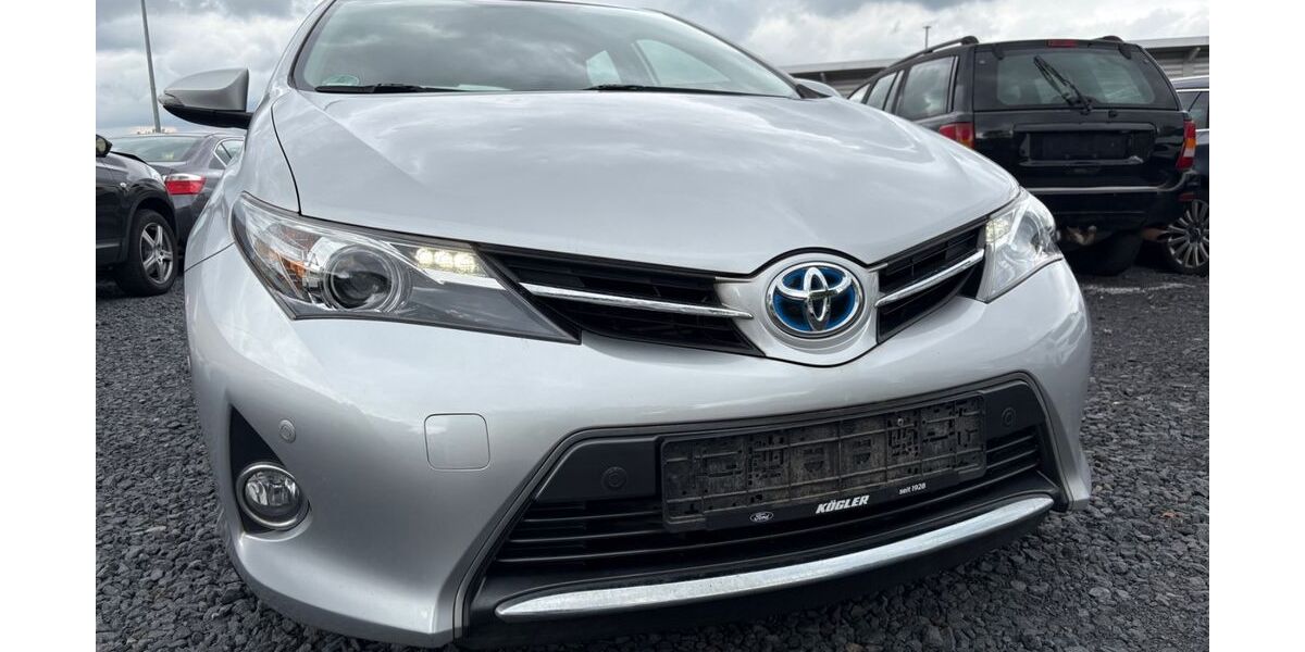 Toyota Auris 69.362 km 8.950 &euro; Ochtendung 56299