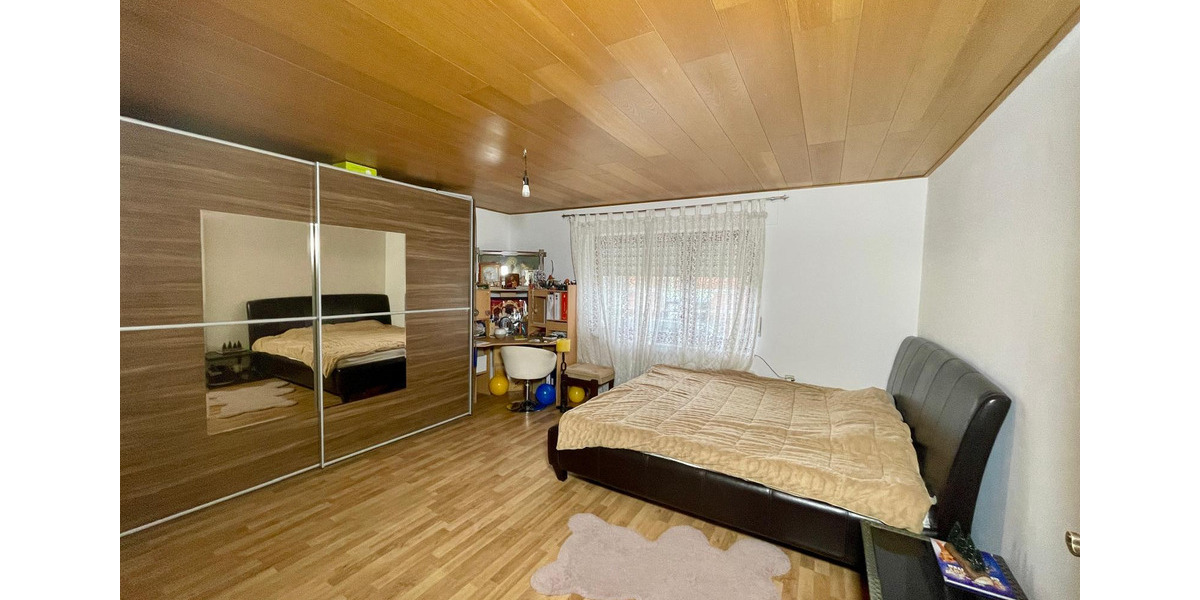 Einfamilienhaus Steimel - 8 Zimmer, 190 m&sup2;, 365.000&euro; | Angebot:25053353