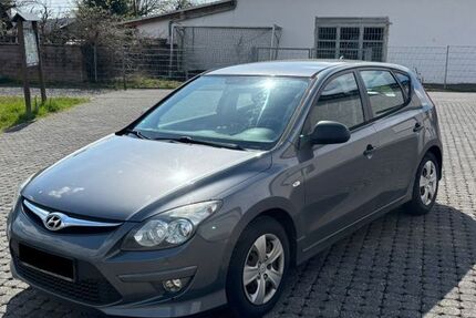 Hyundai i30 166.000 km 3.690 &euro; Meinborn 56584