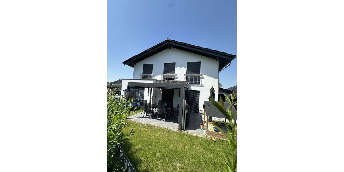 Einfamilienhaus Sankt Katharinen (Landkreis Neuwied) - 7 Zimmer, 180 m&sup2;, 2.400&euro; | Angebot:26806002