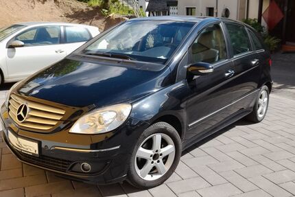 Mercedes-Benz B 200 156.662 km 2.950 &euro; Koblenz 56077