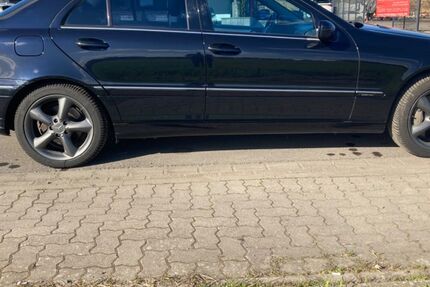 Mercedes-Benz C 320 264.200 km 3.500 &euro; Andernach 56626