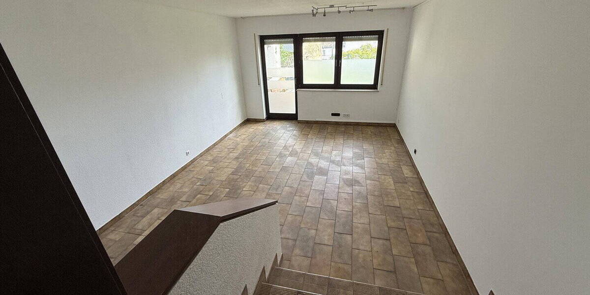 Einfamilienhaus Ransbach-Baumbach Baumbach - 1 Zimmer, 255 m&sup2;, 2.250&euro; | Angebot:26550261