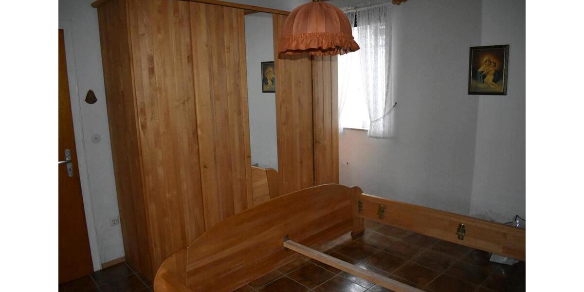 Einfamilienhaus Düngenheim - 5 Zimmer, 182 m&sup2;, 179.000&euro; | Angebot:25590905