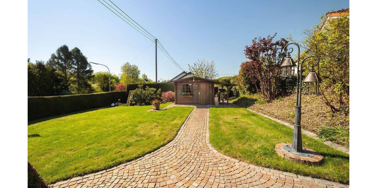 Einfamilienhaus Raubach - 8 Zimmer, 262 m&sup2;, 995.000&euro; | Angebot:25845622