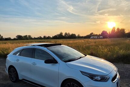 Kia pro ceed / ProCeed 72.000 km 18.500 &euro; Windhagen 53578