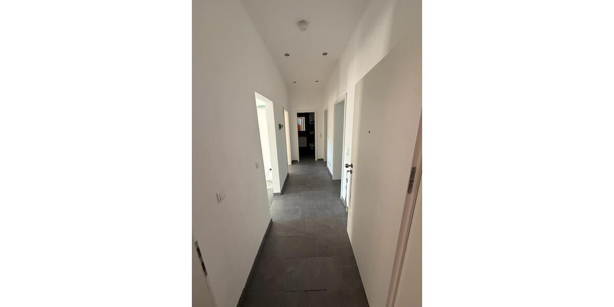 Etagenwohnung Mayen - 3 Zimmer, 85 m&sup2;, 1.290&euro; | Angebot:27548493