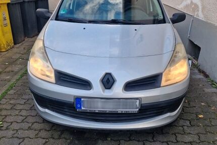 Renault Clio 146.000 km 2.100 &euro; Bad Breisig 53498