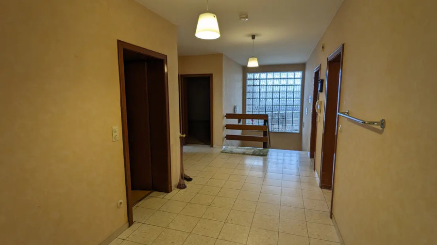 Provisionsfrei* Großes Ein- bis Zweifamilienwohnhaus im Mischgebiet - Zweifamilienhaus Mühlheim-Kärlich Kärlich | Angebot:25795393