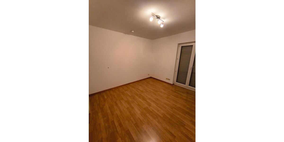 Erdgeschoßwohnung Mayen - 3 Zimmer, 86 m&sup2;, 650&euro; | Angebot:25179330