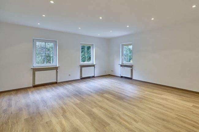 Einfamilienhaus Roes - 1.250.000&euro; | Angebot:25731082