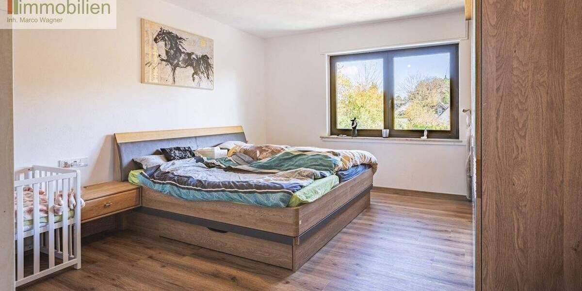 Mehrfamilienhaus, Wohnhaus Breitscheid - 9 Zimmer, 200 m&sup2;, 725.000&euro; | Angebot:25690720