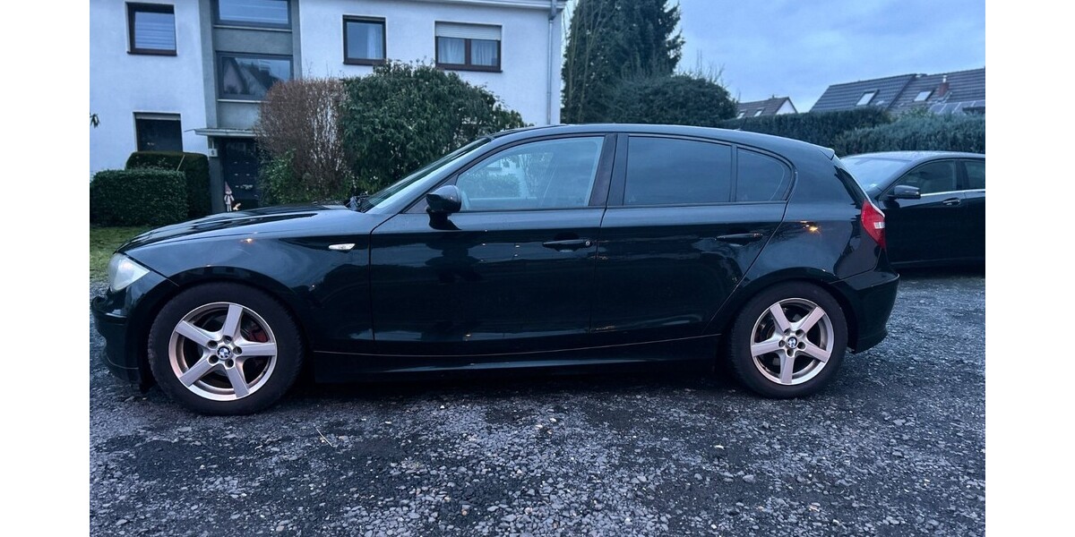 BMW 1er 282.444 km 3.700 &euro; Bad Honnef 53604