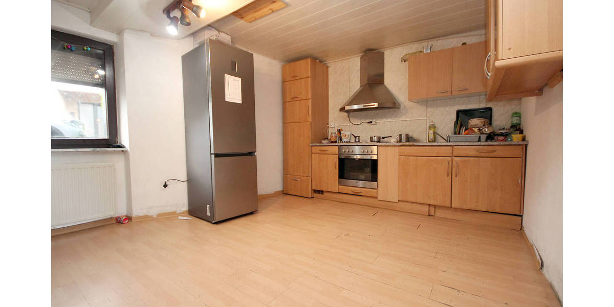 Mehrfamilienhaus, Wohnhaus Langenfeld - 5 Zimmer, 100 m&sup2;, 69.000&euro; | Angebot:25702339