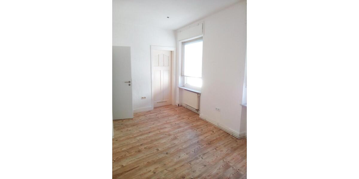 Etagenwohnung Dierdorf - 3 Zimmer, 100 m&sup2;, 550&euro; | Angebot:26030657
