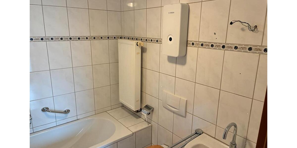 Etagenwohnung Urmitz - 2 Zimmer, 67 m&sup2;, 530&euro; | Angebot:25823379