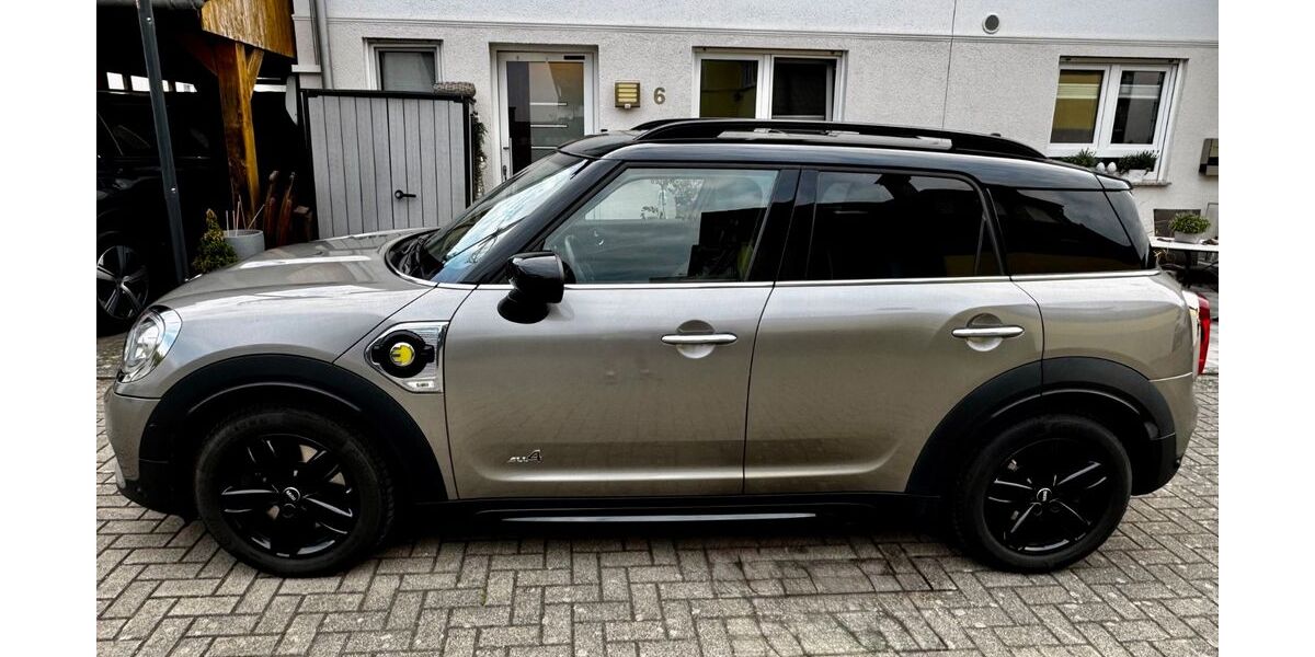 Mini Countryman SE (Cooper) 67.000 km 21.000 &euro; Sinzig 53489