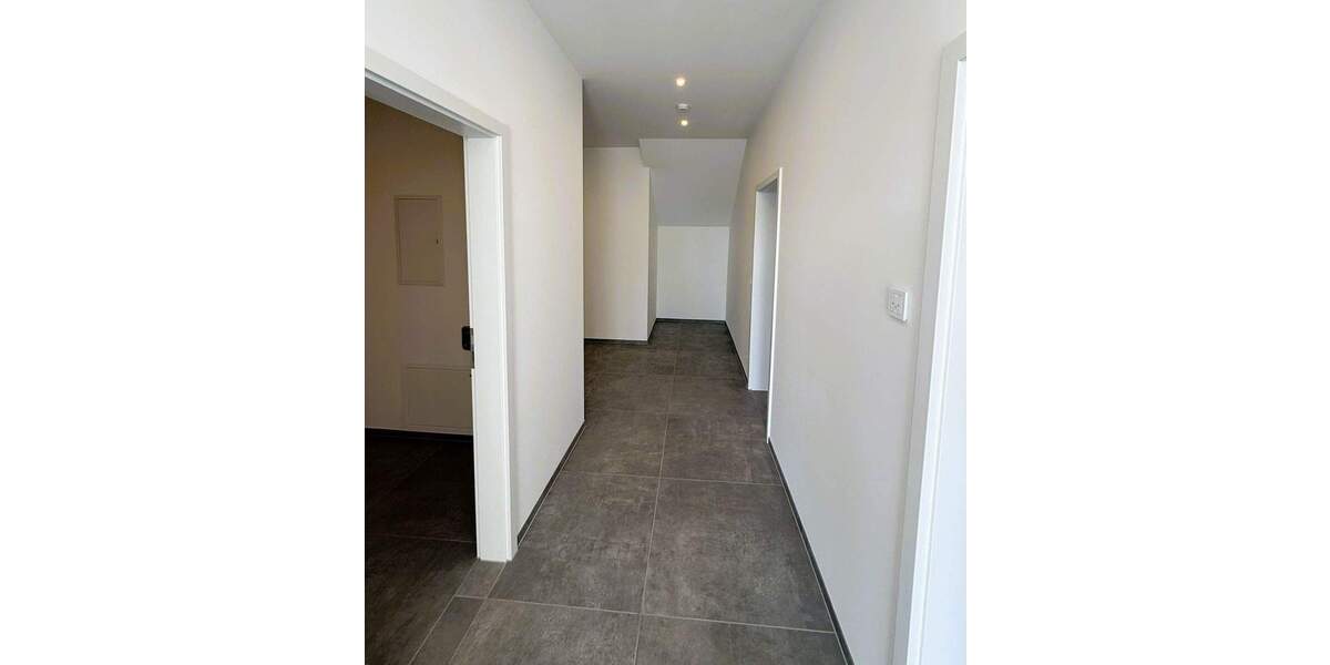 Etagenwohnung Oberhonnefeld-Gierend Oberhonnefeld - 3 Zimmer, 104 m&sup2;, 1.255&euro; | Angebot:25729738