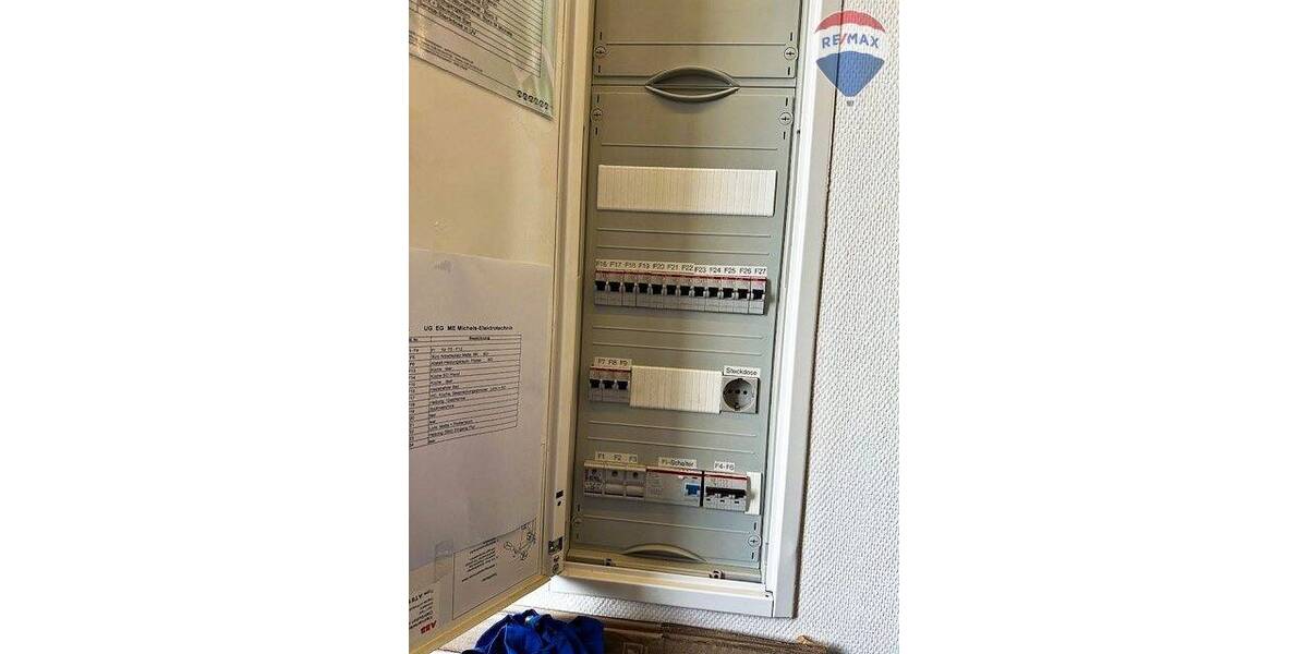 Mehrfamilienhaus, Wohnhaus Höhr-Grenzhausen Grenzhausen - 8 Zimmer, 165 m&sup2;, 395.000&euro; | Angebot:25769917