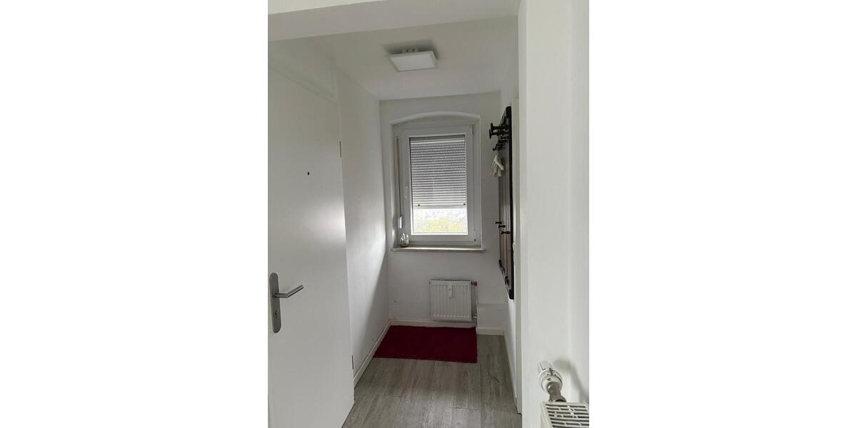 Dachgeschoßwohnung Nickenich - 2 Zimmer, 45 m&sup2;, 30&euro; | Angebot:25906880