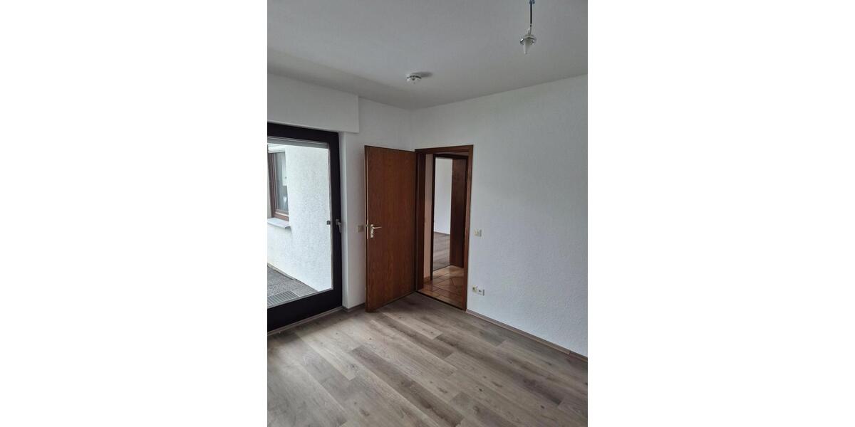 Terrassenwohnung Horhausen (Westerwald) - 3 Zimmer, 95 m&sup2;, 730&euro; | Angebot:25168086