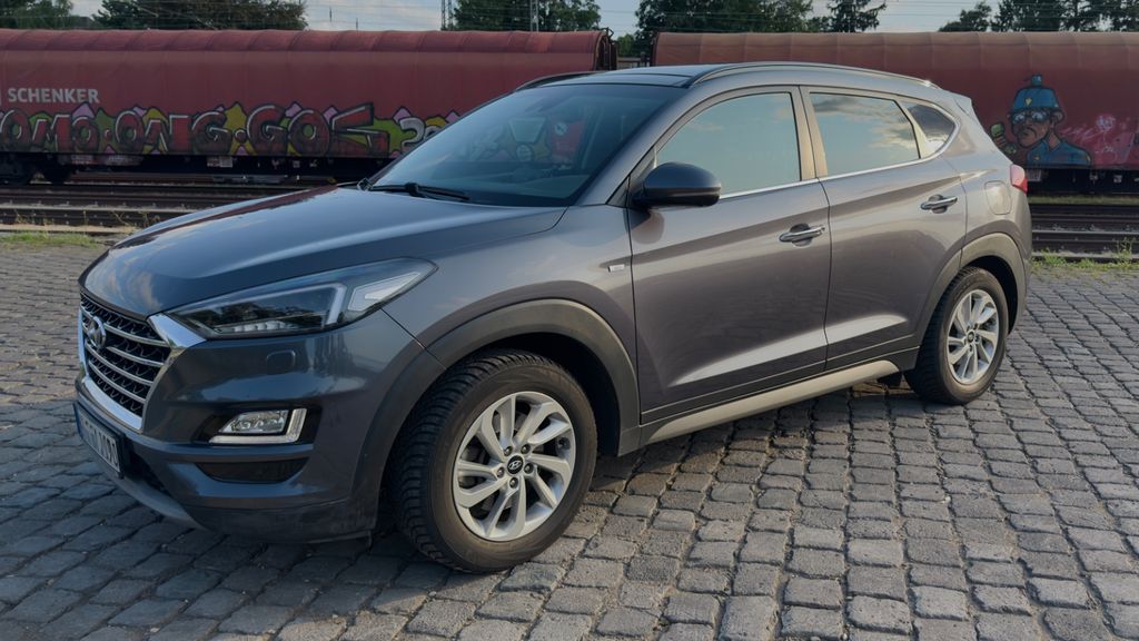 Hyundai TUCSON 158.000 km 17.450 &euro; Mulheim Karlich 56218