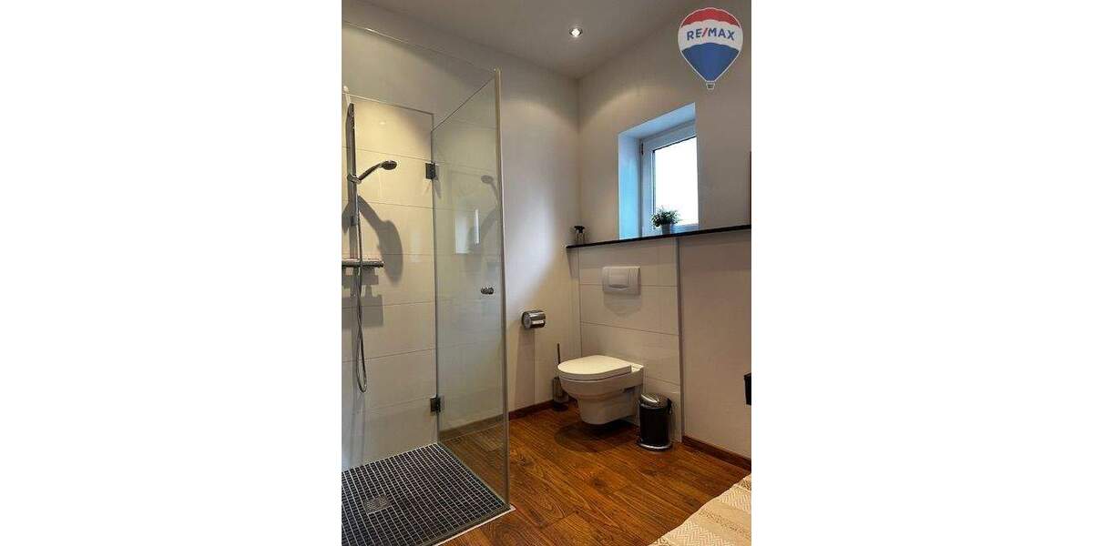Einfamilienhaus Höhr-Grenzhausen Grenzhausen - 9 Zimmer, 225 m&sup2;, 459.000&euro; | Angebot:25664423