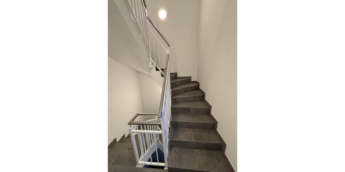 Etagenwohnung Urmitz - 3 Zimmer, 76 m&sup2;, 1.250&euro; | Angebot:23837933