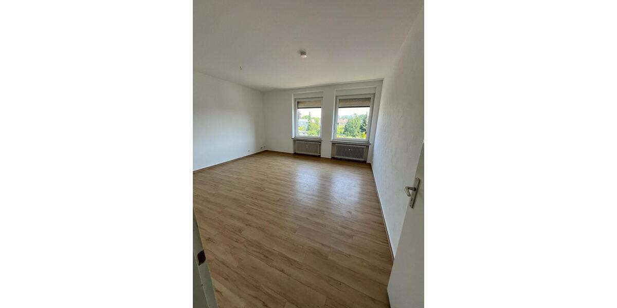 Etagenwohnung Neuwied - 3 Zimmer, 88 m&sup2;, 704&euro; | Angebot:25886791