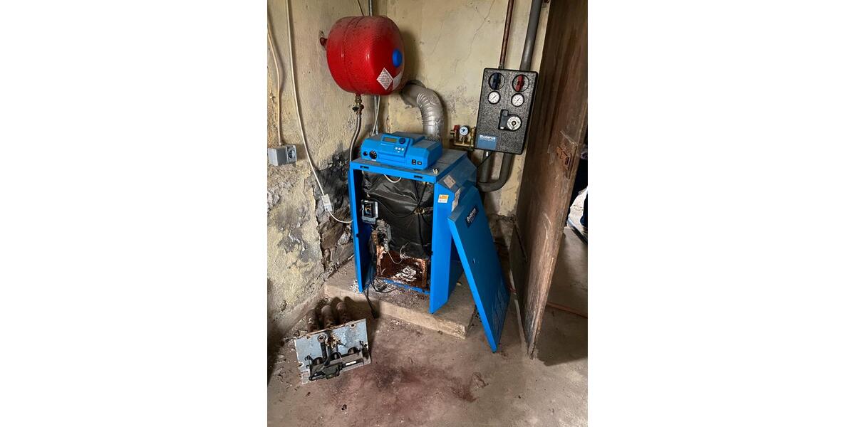 Mehrfamilienhaus, Wohnhaus Ransbach-Baumbach Baumbach - 6 Zimmer, 175 m&sup2;, 185.000&euro; | Angebot:24465539