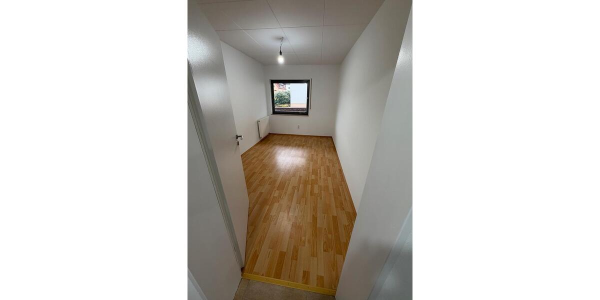 Etagenwohnung Selters (Westerwald) - 3 Zimmer, 105 m&sup2;, 890&euro; | Angebot:25724561