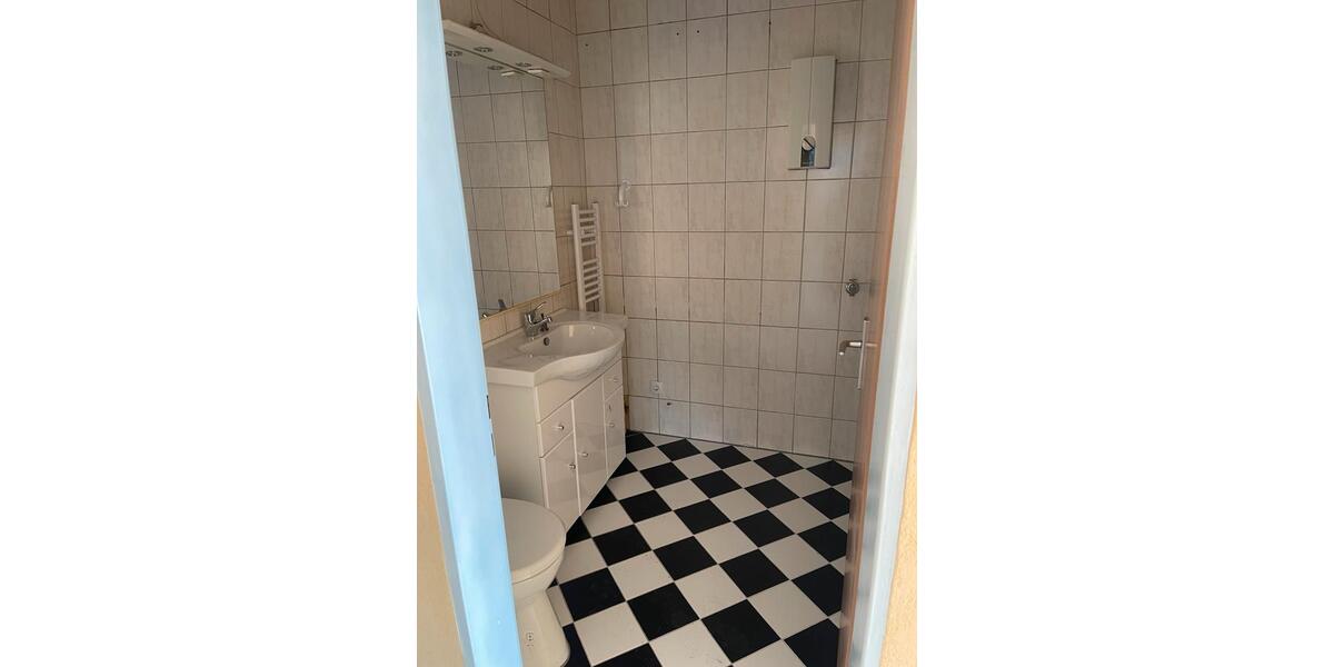 Erdgeschoßwohnung Raubach - 3 Zimmer, 94 m&sup2;, 650&euro; | Angebot:25636639