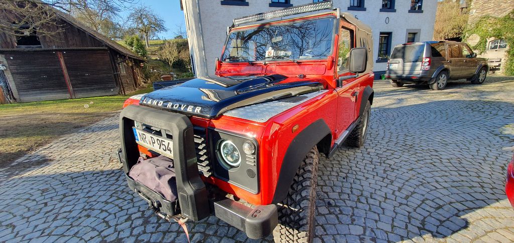 Land Rover Defender 107.000 km 29.999 &euro; Neuwied 56566