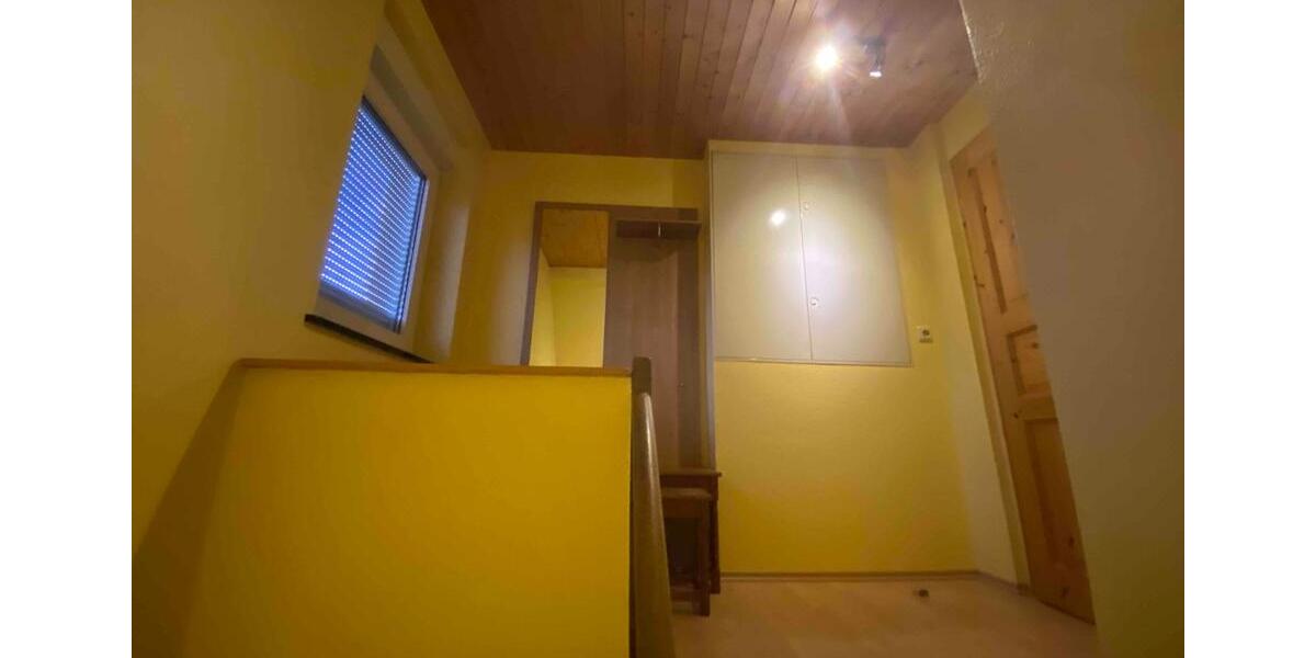 Einfamilienhaus Nickenich - 9 Zimmer, 175 m&sup2;, 449.000&euro; | Angebot:25171397