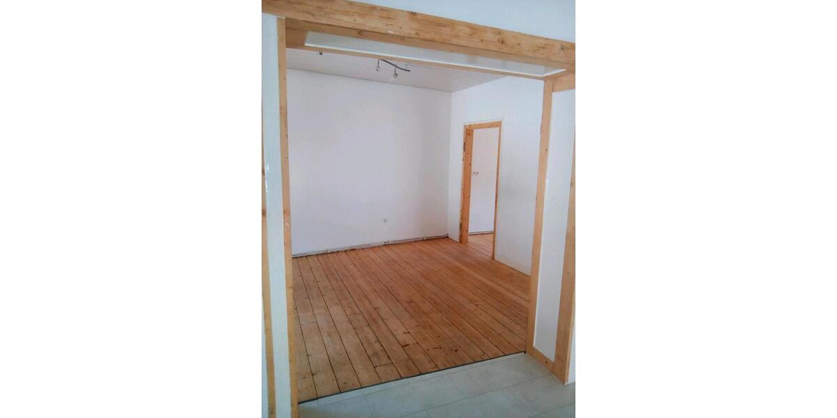 Etagenwohnung Raubach - 3 Zimmer, 100 m&sup2;, 700&euro; | Angebot:24591151