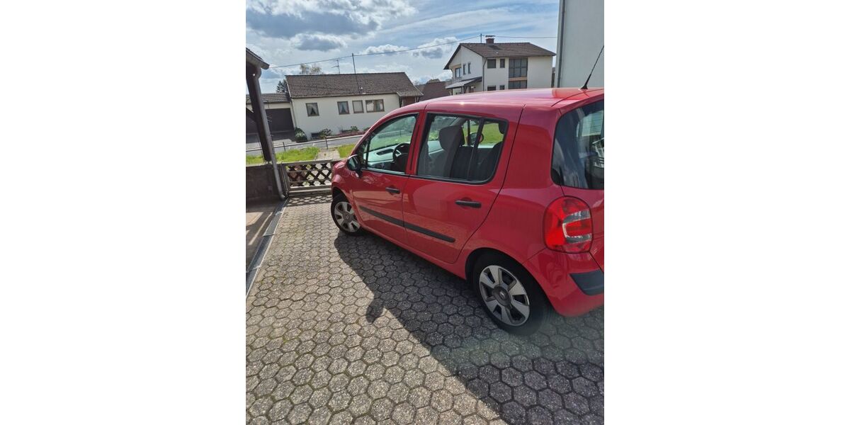 Renault Modus 129.500 km 2.900 &euro; Montabaur 56410