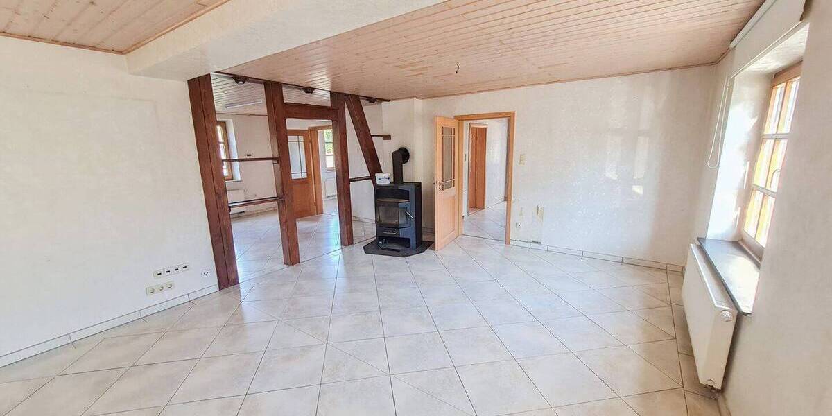 Einfamilienhaus Rüscheid - 8 Zimmer, 200 m&sup2;, 295.000&euro; | Angebot:25691878