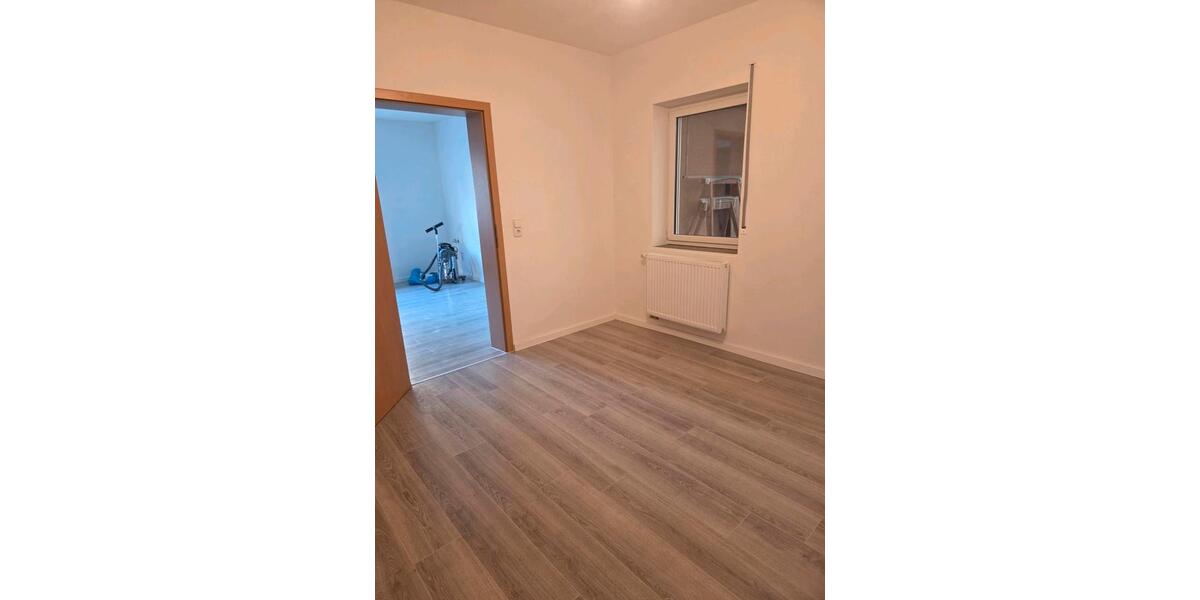 Erdgeschoßwohnung Höhr-Grenzhausen Grenzhausen - 2 Zimmer, 70 m&sup2;, 700&euro; | Angebot:25792304