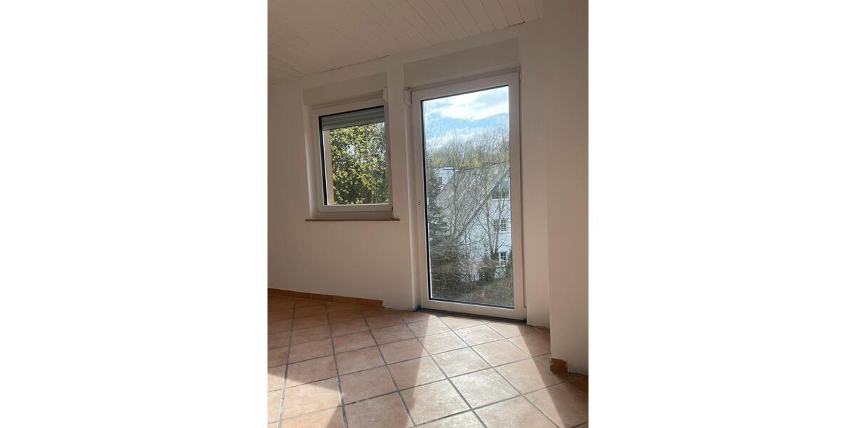 Etagenwohnung Koblenz - 4 Zimmer, 115 m&sup2;, 1.200&euro; | Angebot:26029668