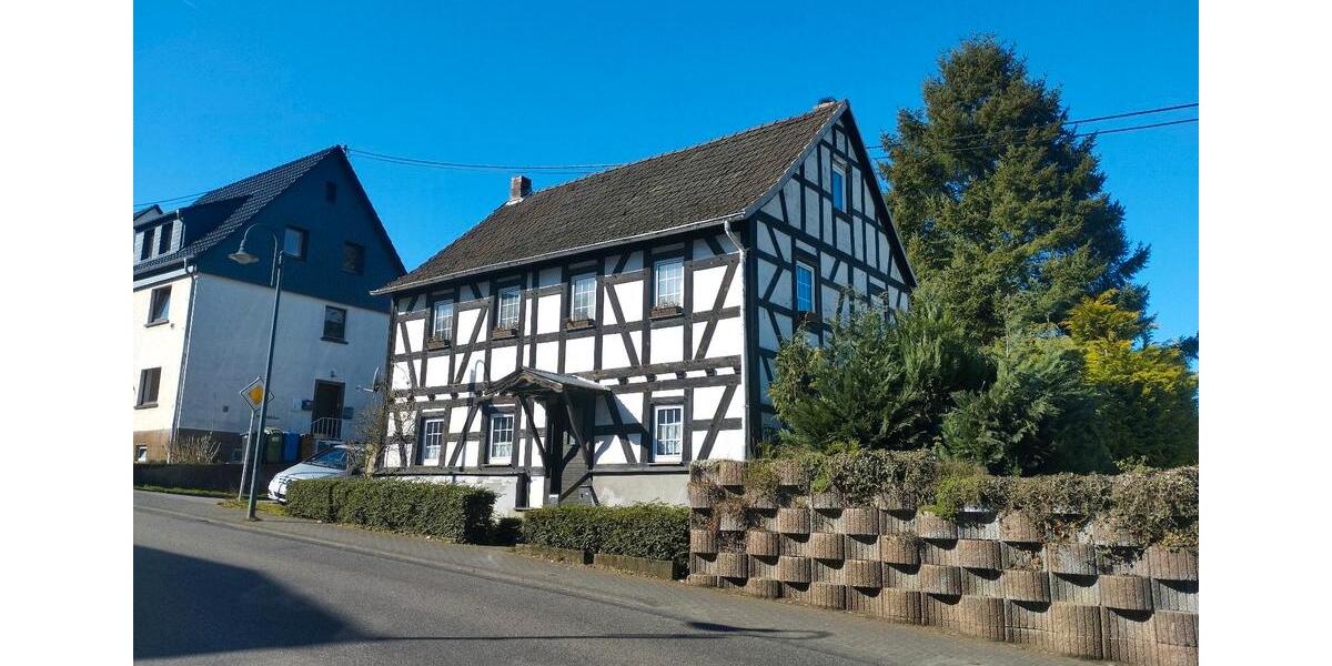 Einfamilienhaus Asbach - 6 Zimmer, 166 m&sup2;, 199.999&euro; | Angebot:24773234