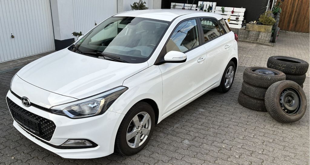 Hyundai i20 122.000 km 6.900 &euro; Kurtscheid 56581