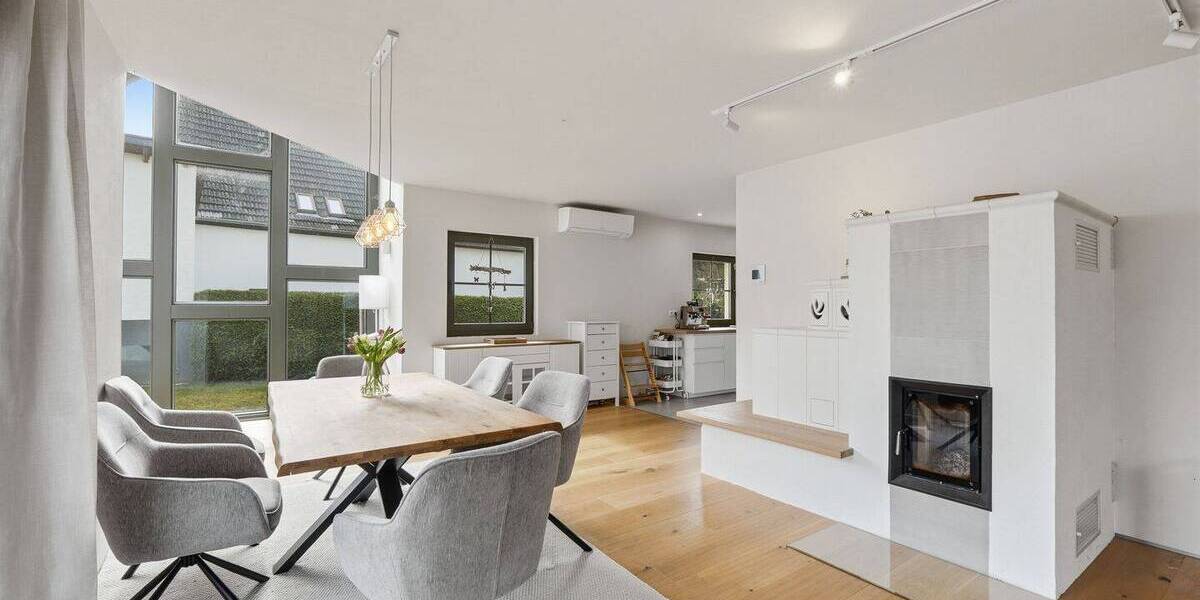 Einfamilienhaus Gönnersdorf - 7 Zimmer, 220 m&sup2;, 525.000&euro; | Angebot:26043633