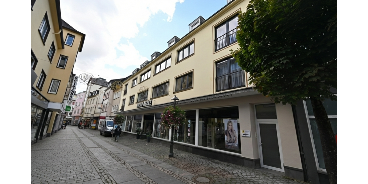 Einfamilienhaus Mayen - 28 Zimmer, 700 m&sup2;, 945.000&euro; | Angebot:24650337