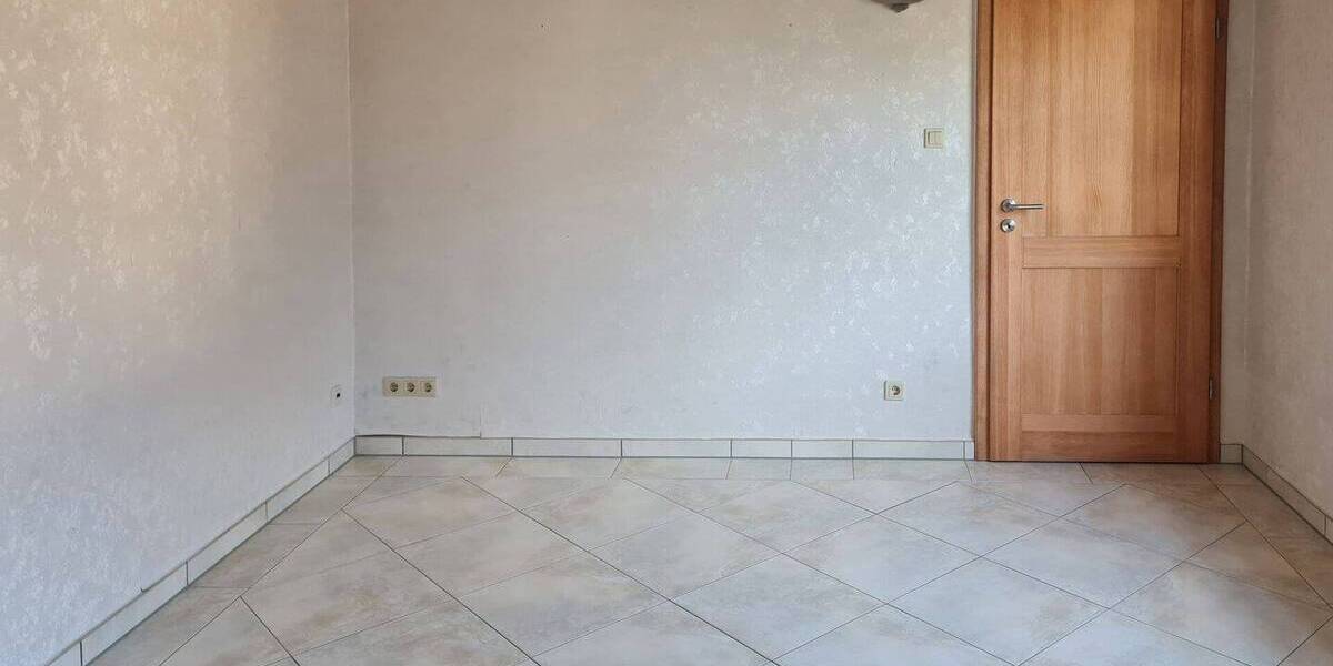 Einfamilienhaus Rüscheid - 8 Zimmer, 200 m&sup2;, 295.000&euro; | Angebot:25691878