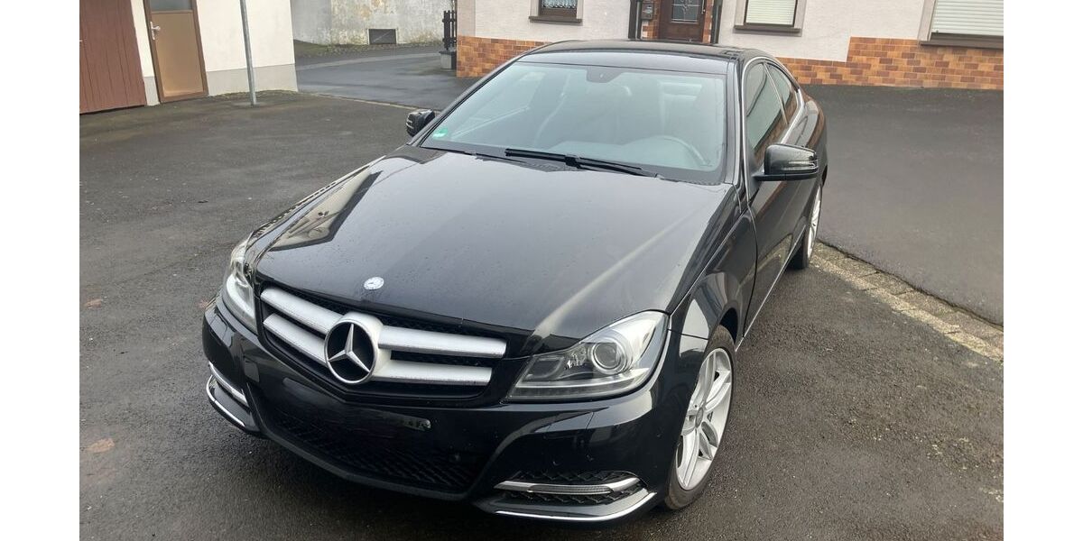 Mercedes-Benz C 200 49.685 km 19.490 &euro; Brachtendorf 56761